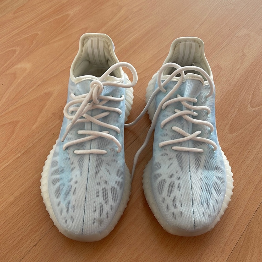 Yeezy 6